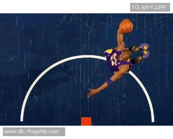 科比在绿茵场上的传奇时刻：篮球巨星如何挑战足球世界的极限